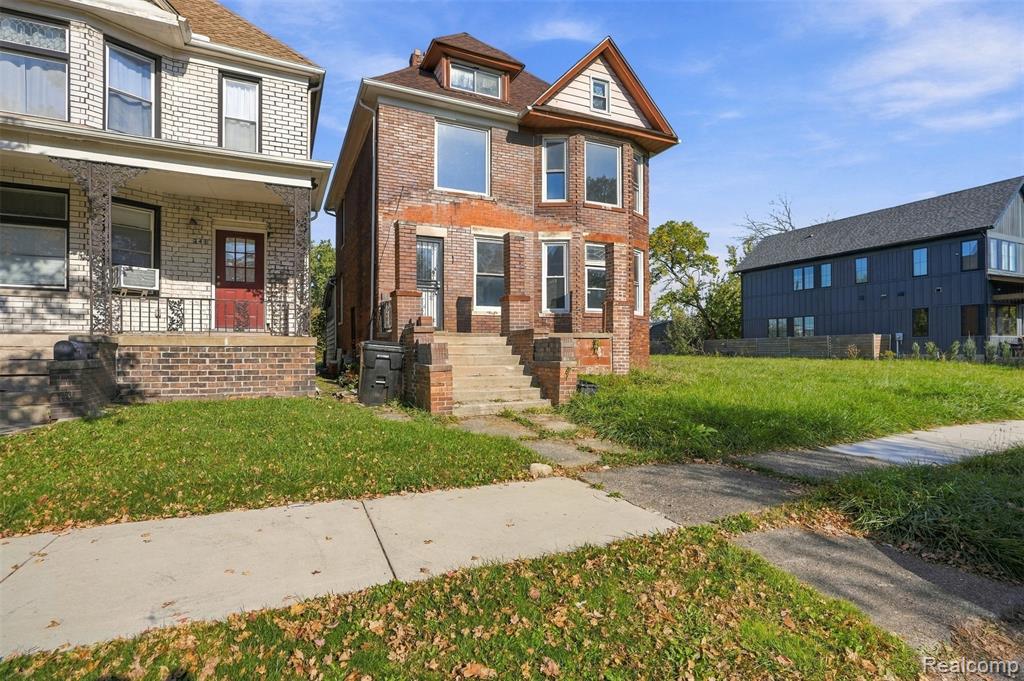 247 Horton Street — photo