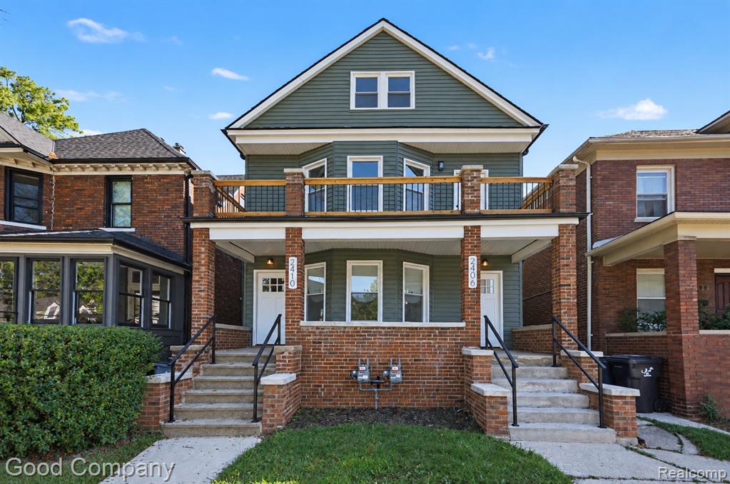 2406 Baldwin Street — photo