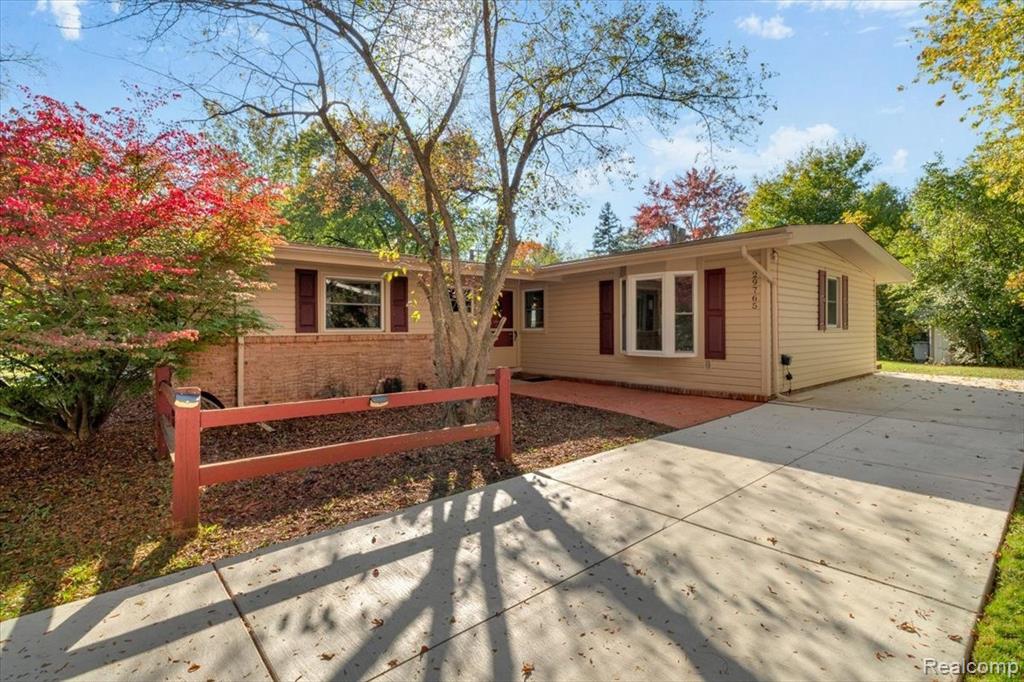29765 Fall River Road — photo