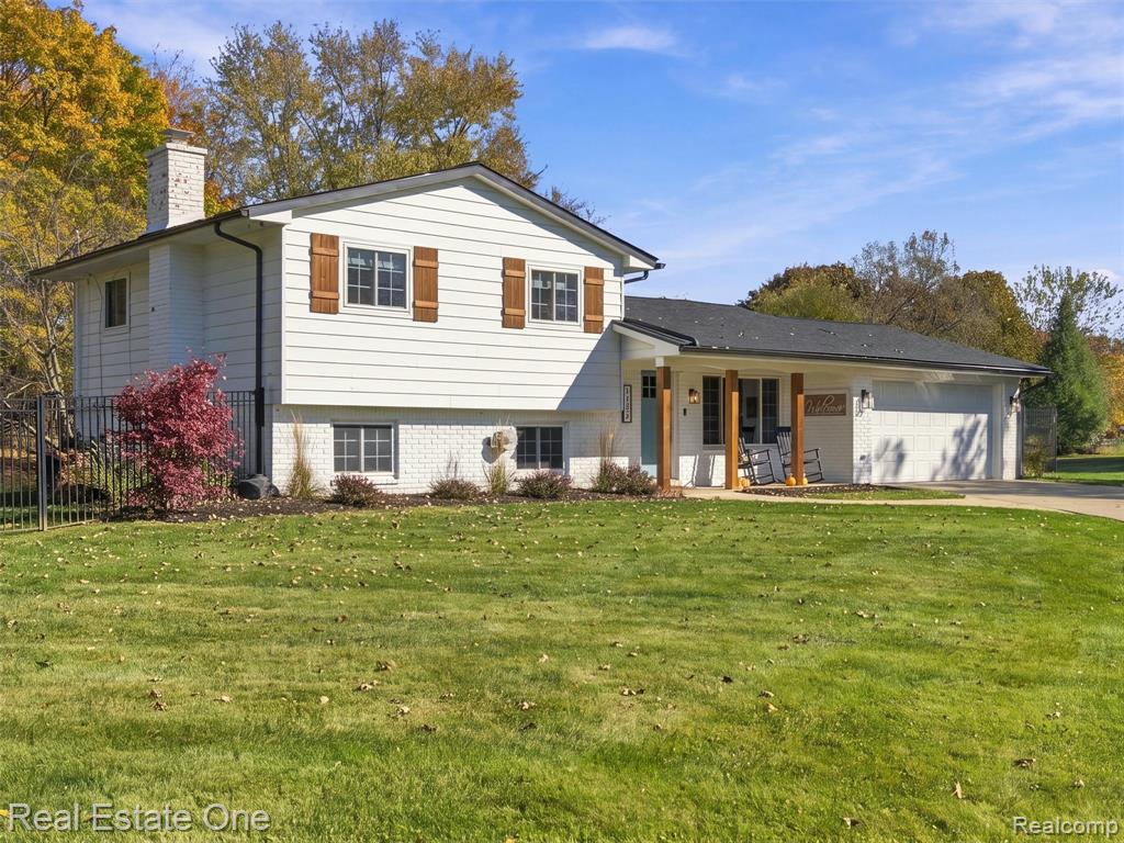 7134 Buttercup Lane — photo
