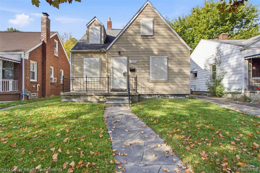 18575 Greeley Street — photo