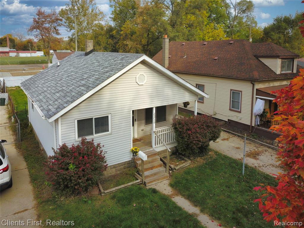 25726 Kitch — photo
