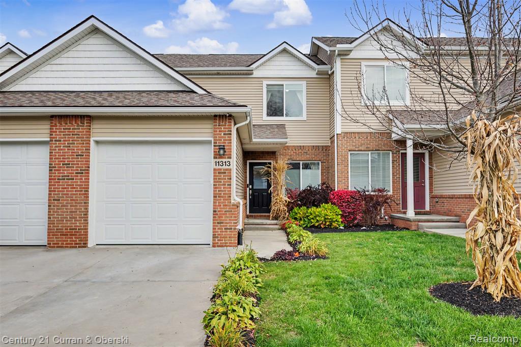 11313 Woodruff Lake Drive — photo