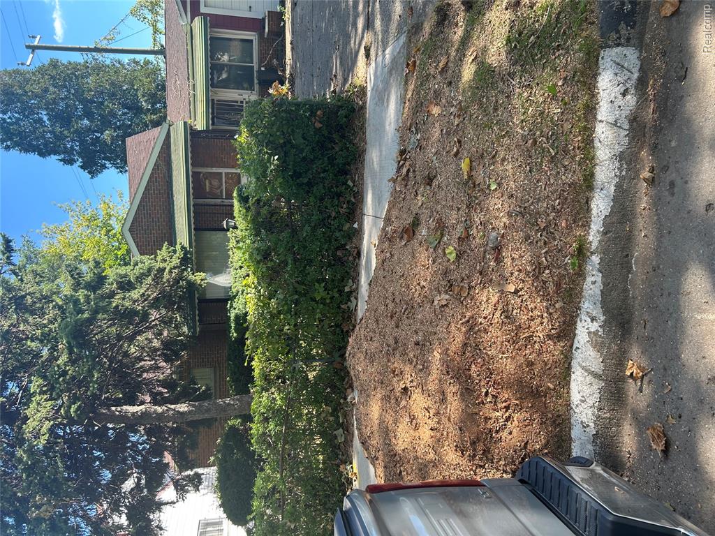 1471 S Deacon Street — photo