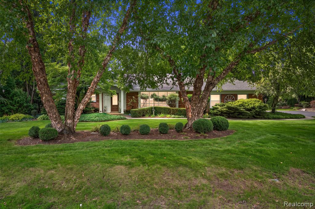 5504 Westwood Lane — photo