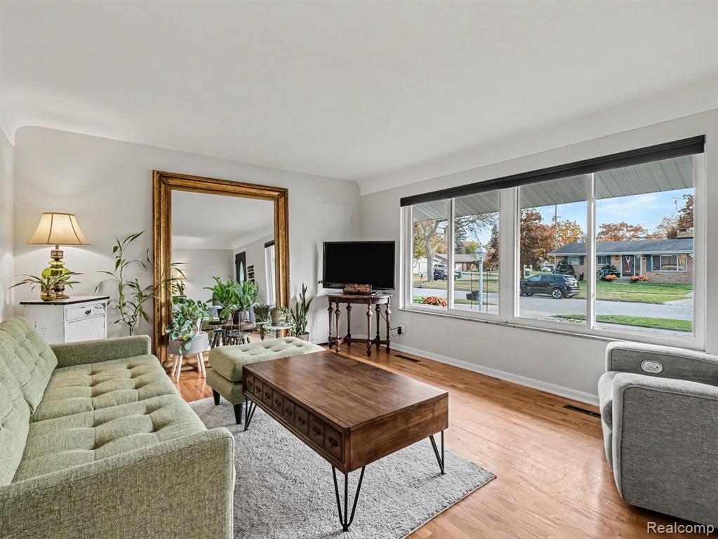 409 Chestnut Street, Flushing, MI 48433 — photo 3