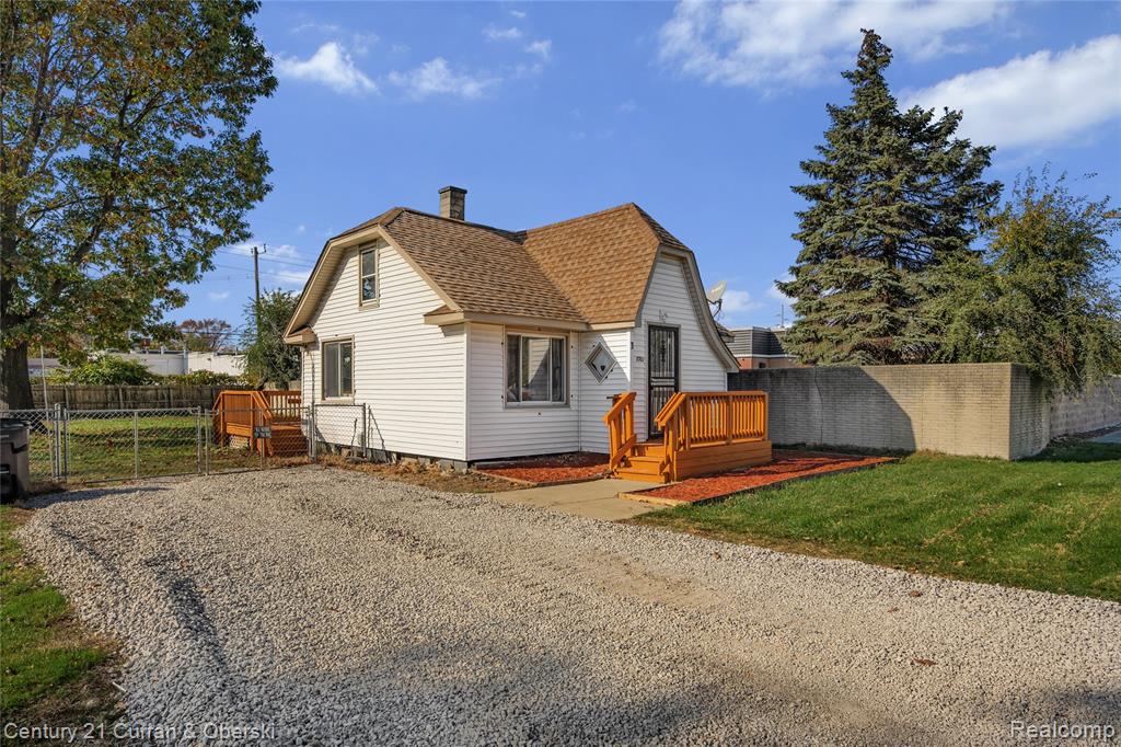 8701 Lanewood Street — photo