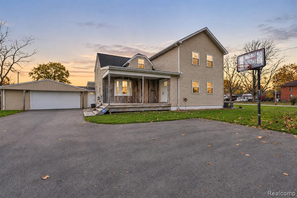 5445 W Dodge Road — photo