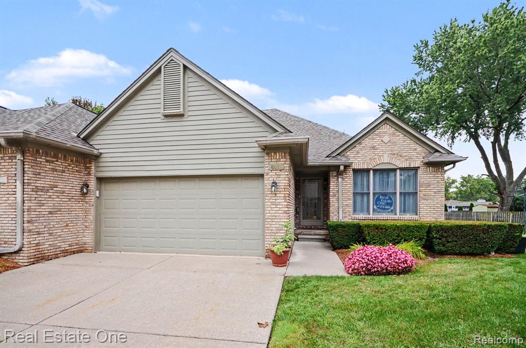 4469 Firethorn Court — photo