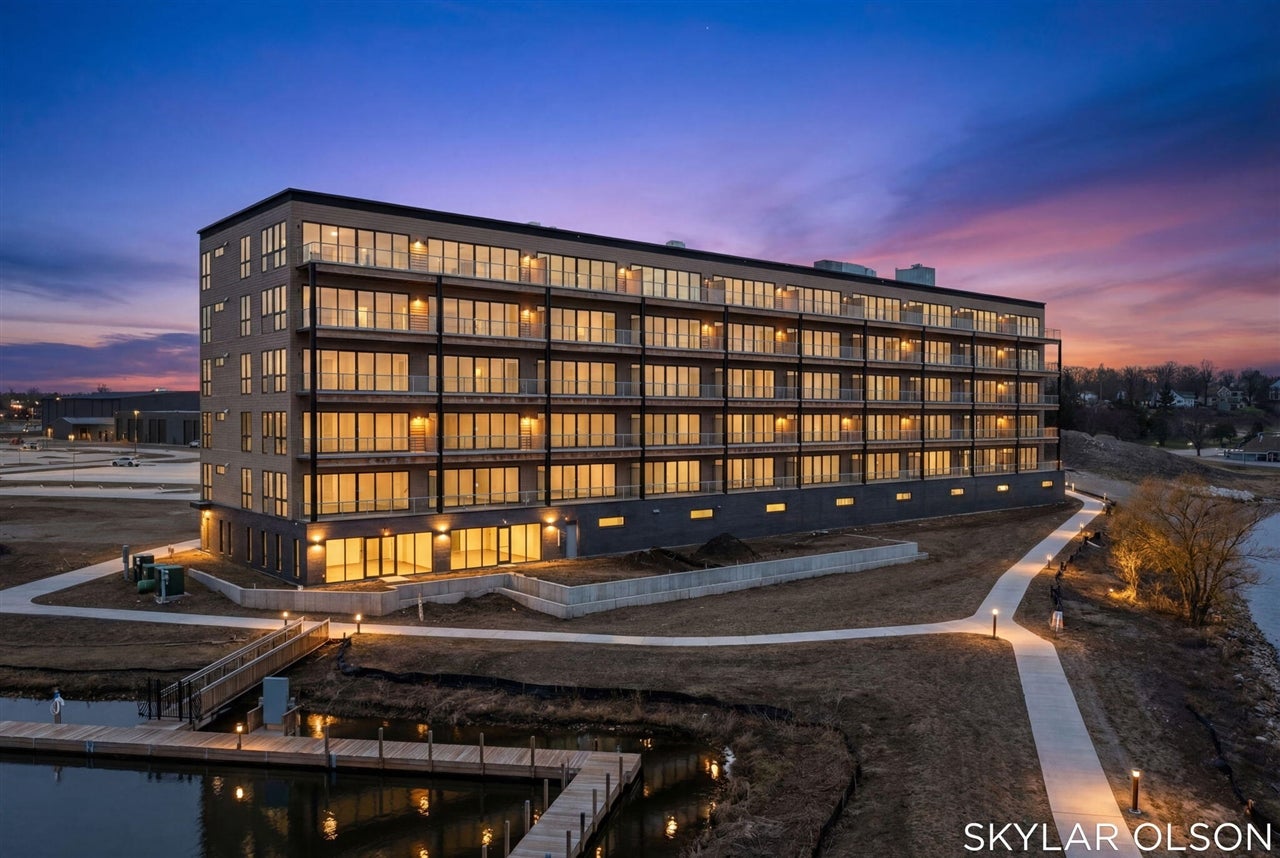 901 Adelaide Circle 410 & 411 — photo