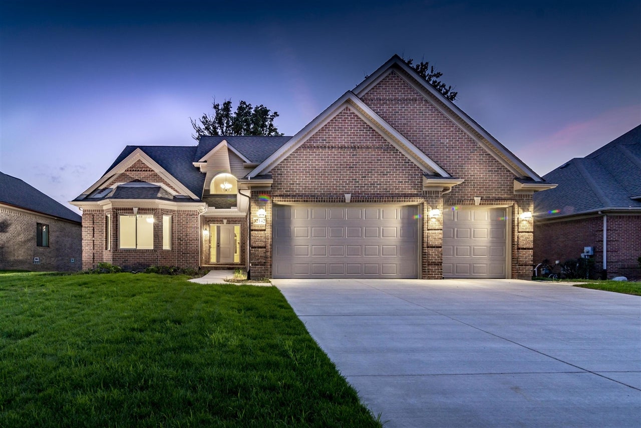 8118 Hunters Ridge Drive — photo