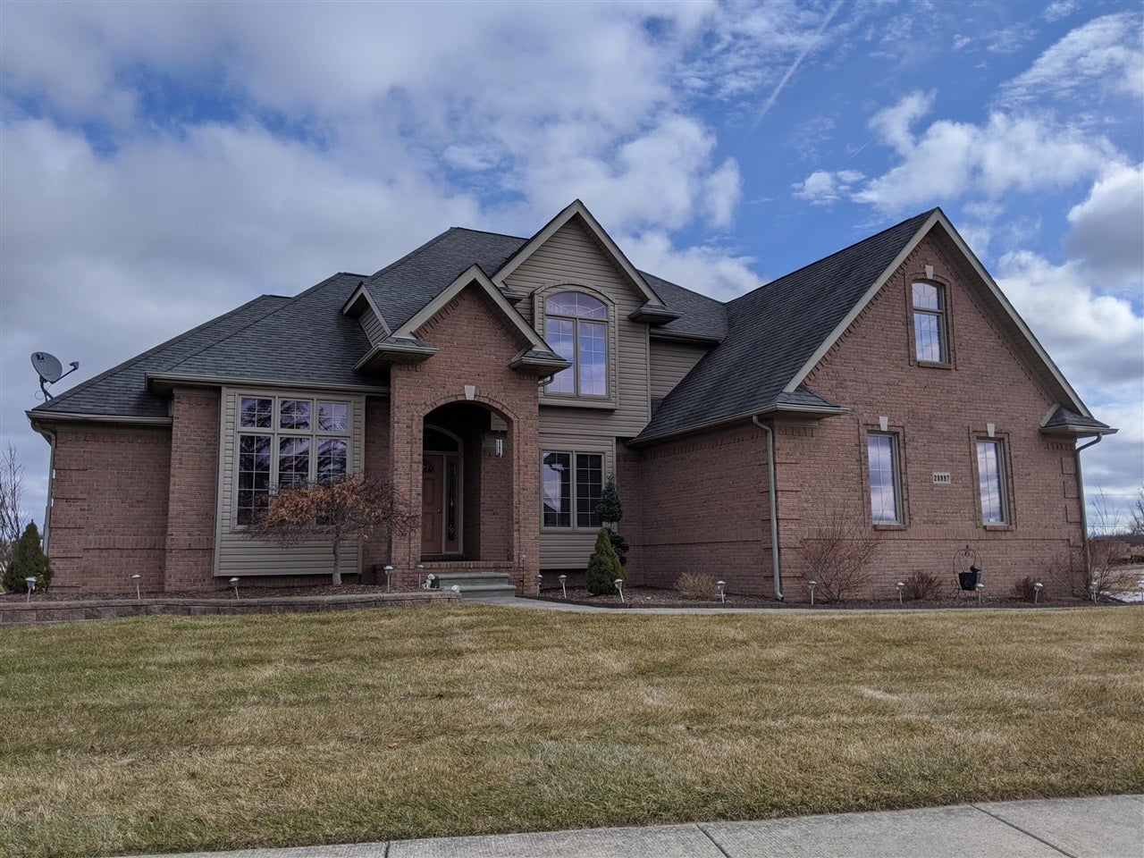 8502 Cobblestone Drive — photo