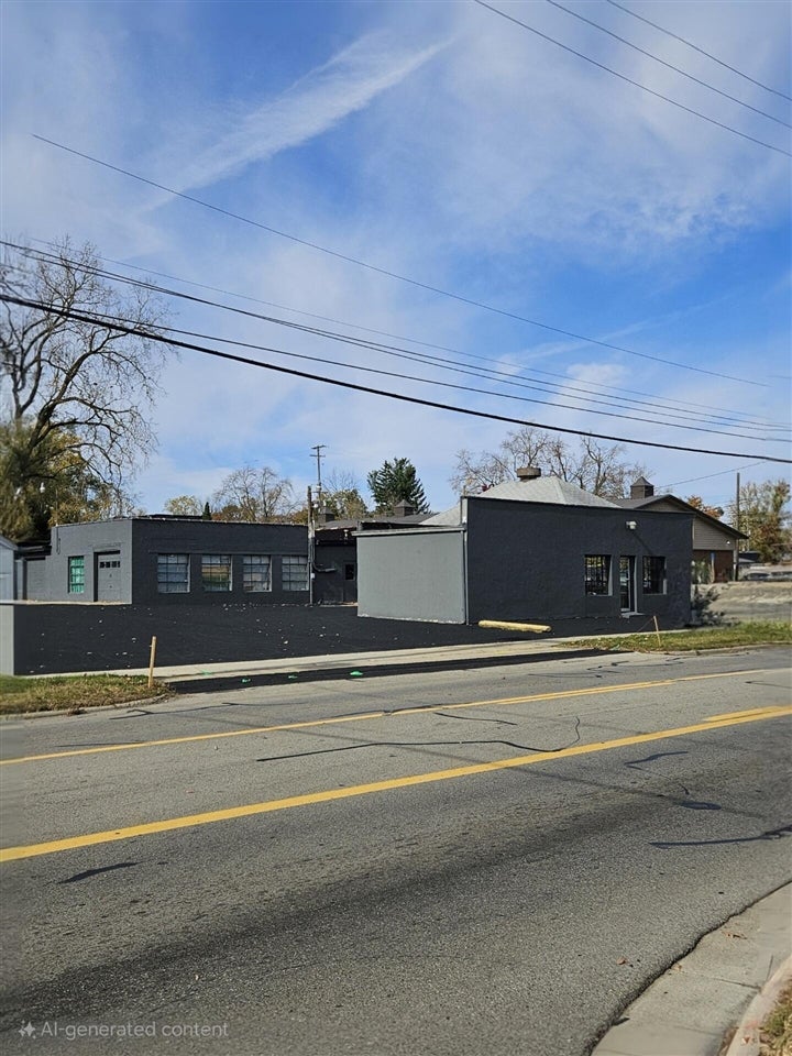 1044 Cooper Street — photo