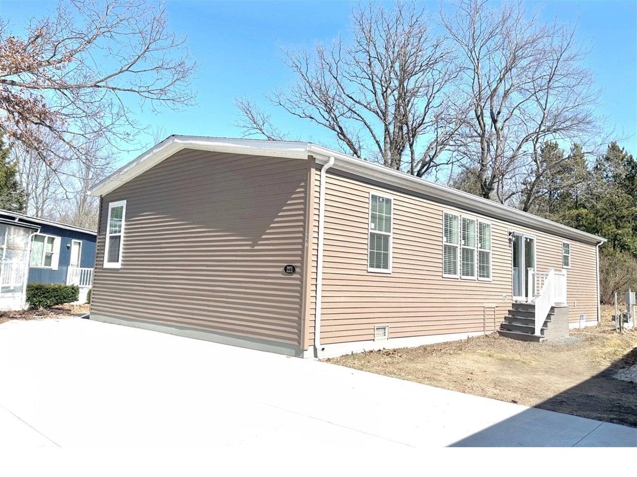 221 Circle Drive 221 — photo