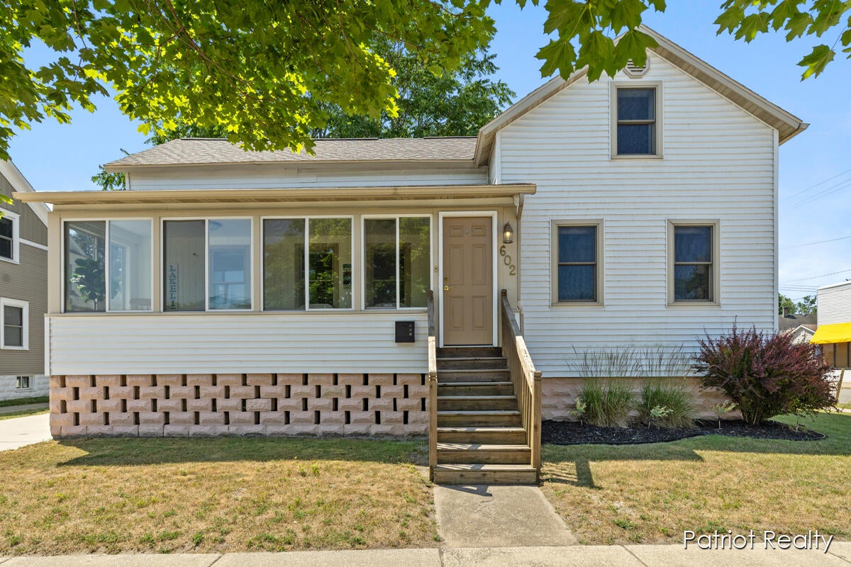 602 Jackson Street — photo