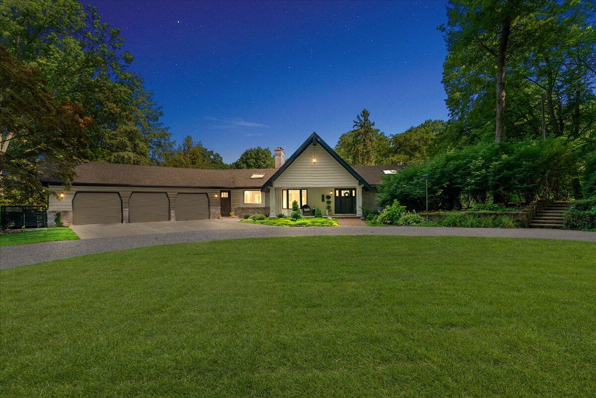 955 Kenwood Drive — photo