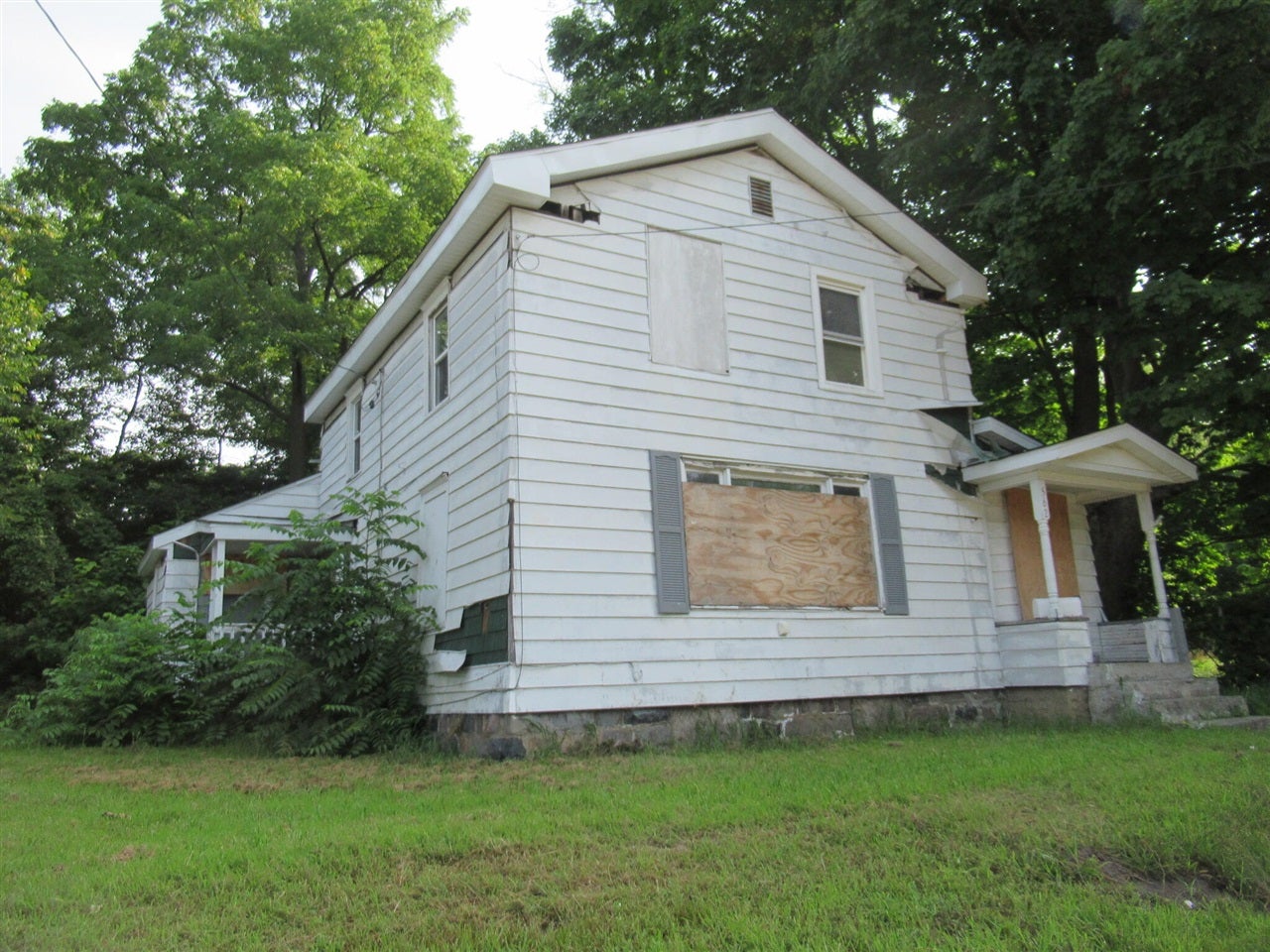 562 W Van Buren Street — photo