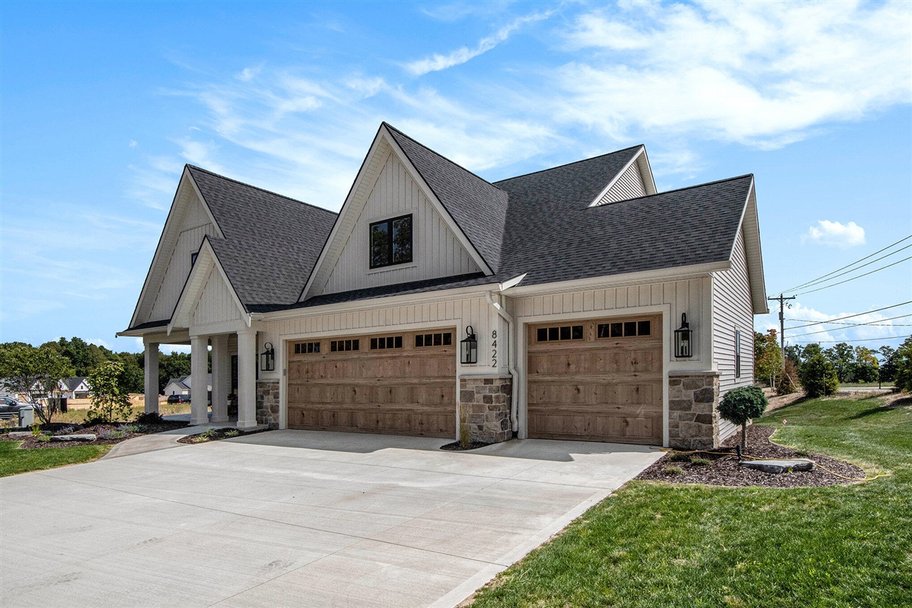 8432 Ravinewood Drive, Jenison, MI 49428 — photo 2