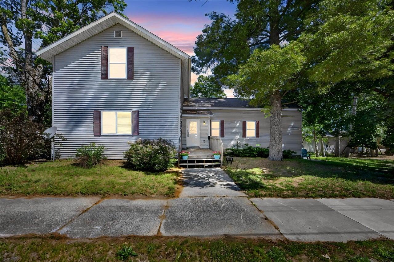 124 W Madison Street — photo