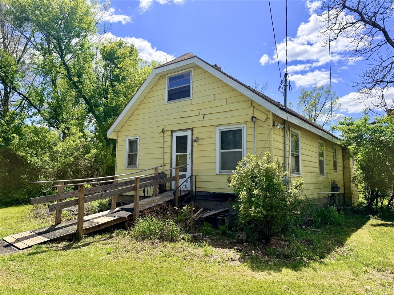 1200 S Green Acres Street — photo