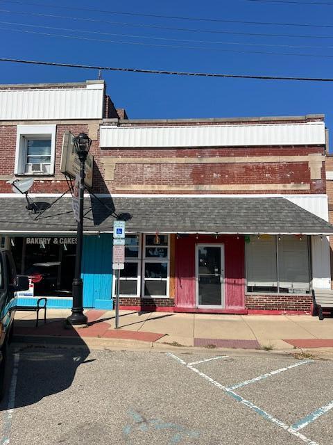 17 W Main Street — photo