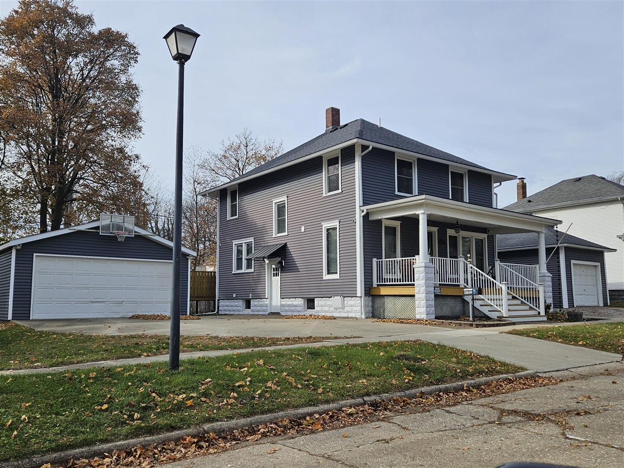 1210 Guernsey Court — photo