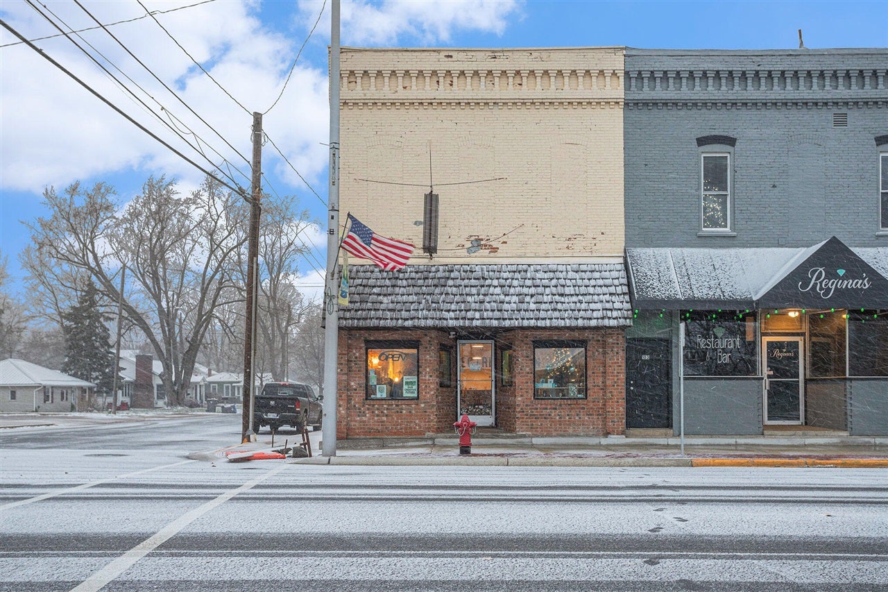 101 E Main Street — photo