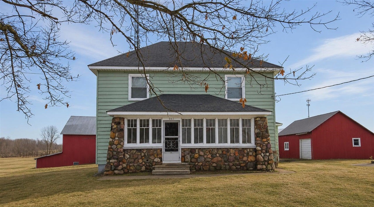 141 S Snow Prairie Road — photo