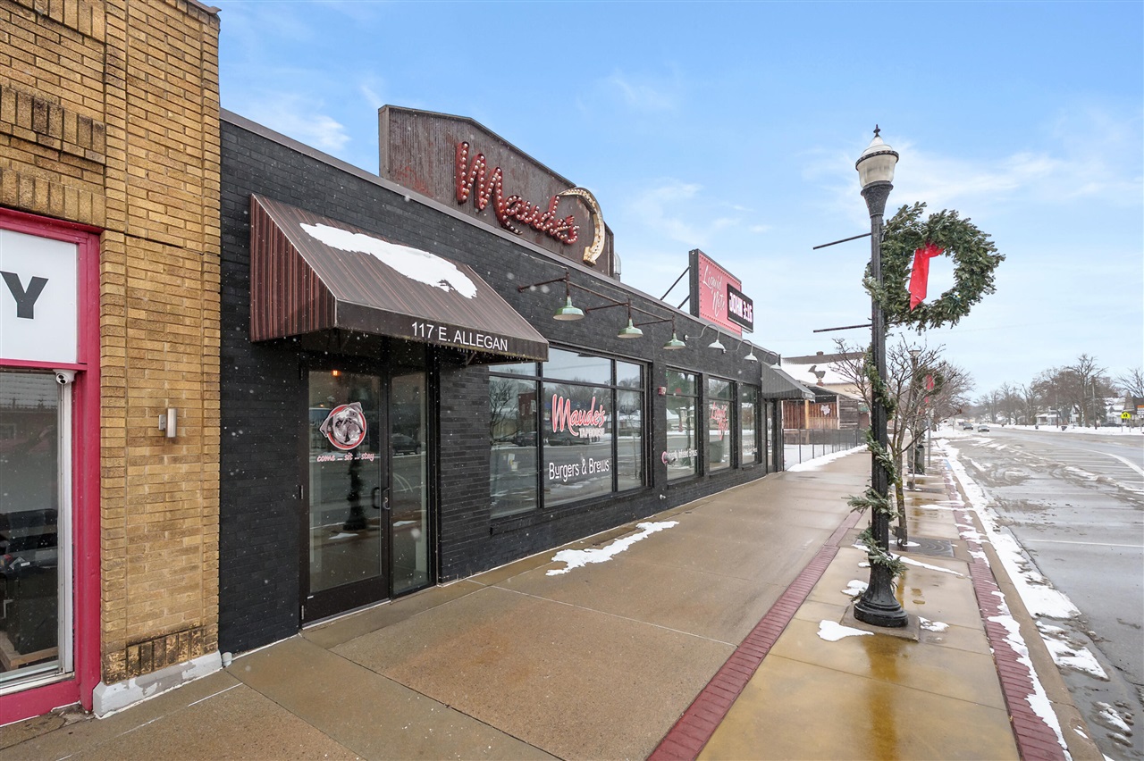 117 E Allegan Street — photo
