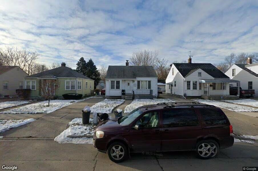 18794 Woodside Street — photo