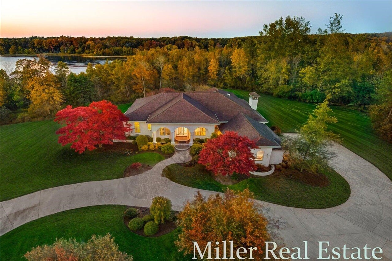 660 Indian Hills Drive — photo