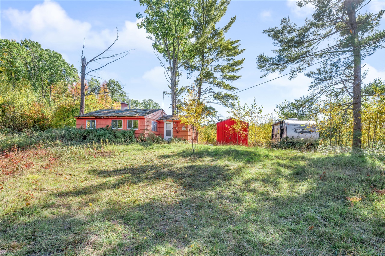 16107 12 Mile Road — photo