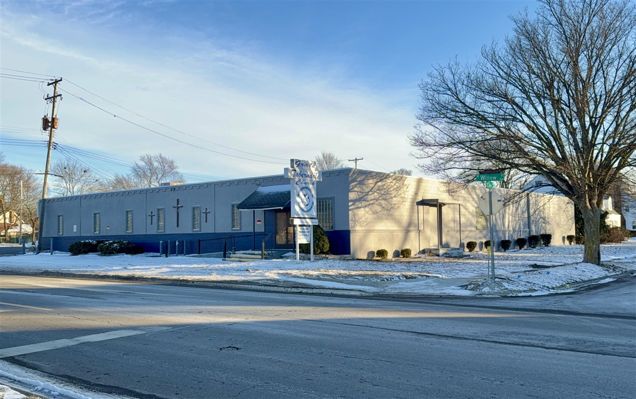 1819 W Willow Street — photo