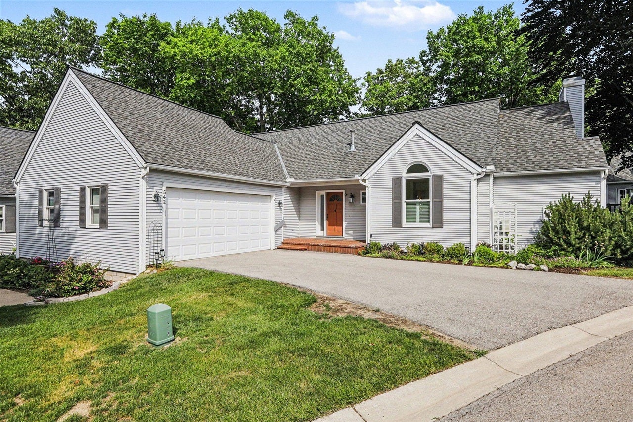 542 Heritage Drive — photo