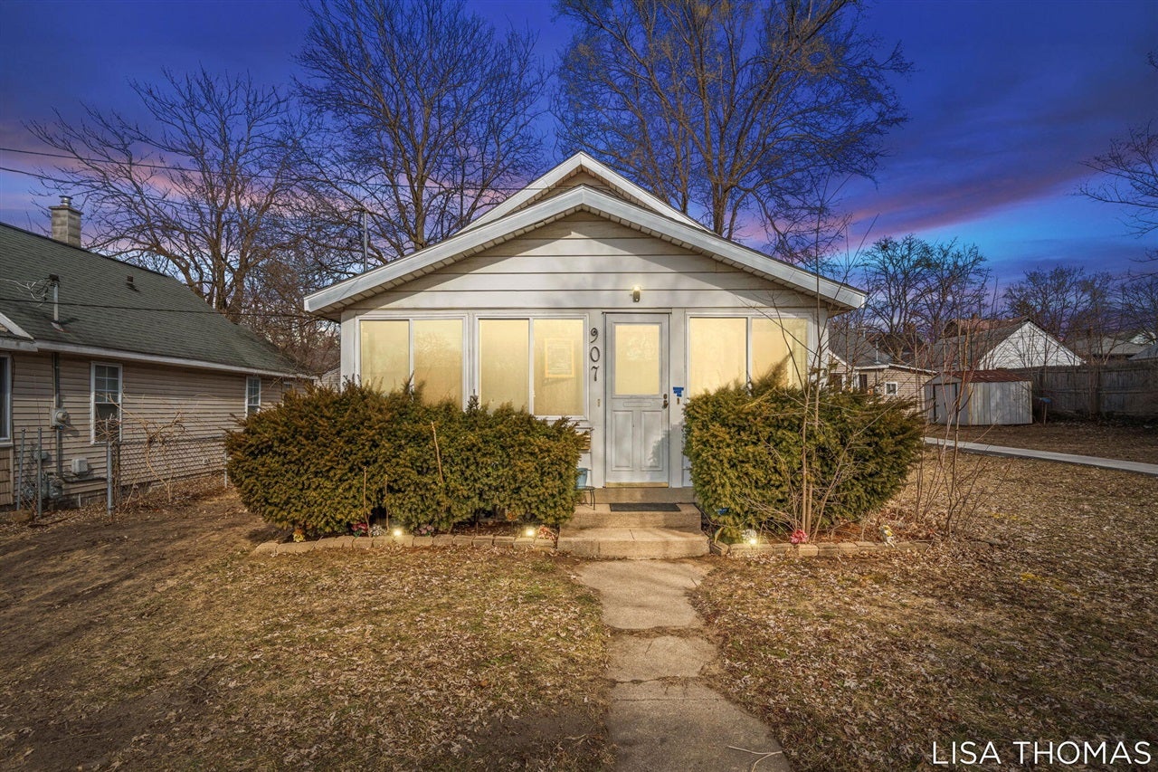 907 Merritt Street — photo