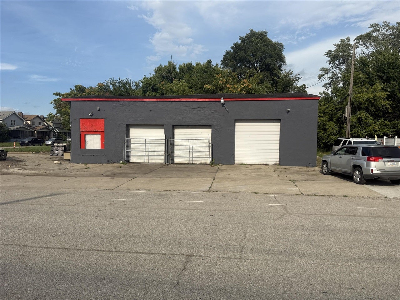13230 Hamilton Avenue — photo