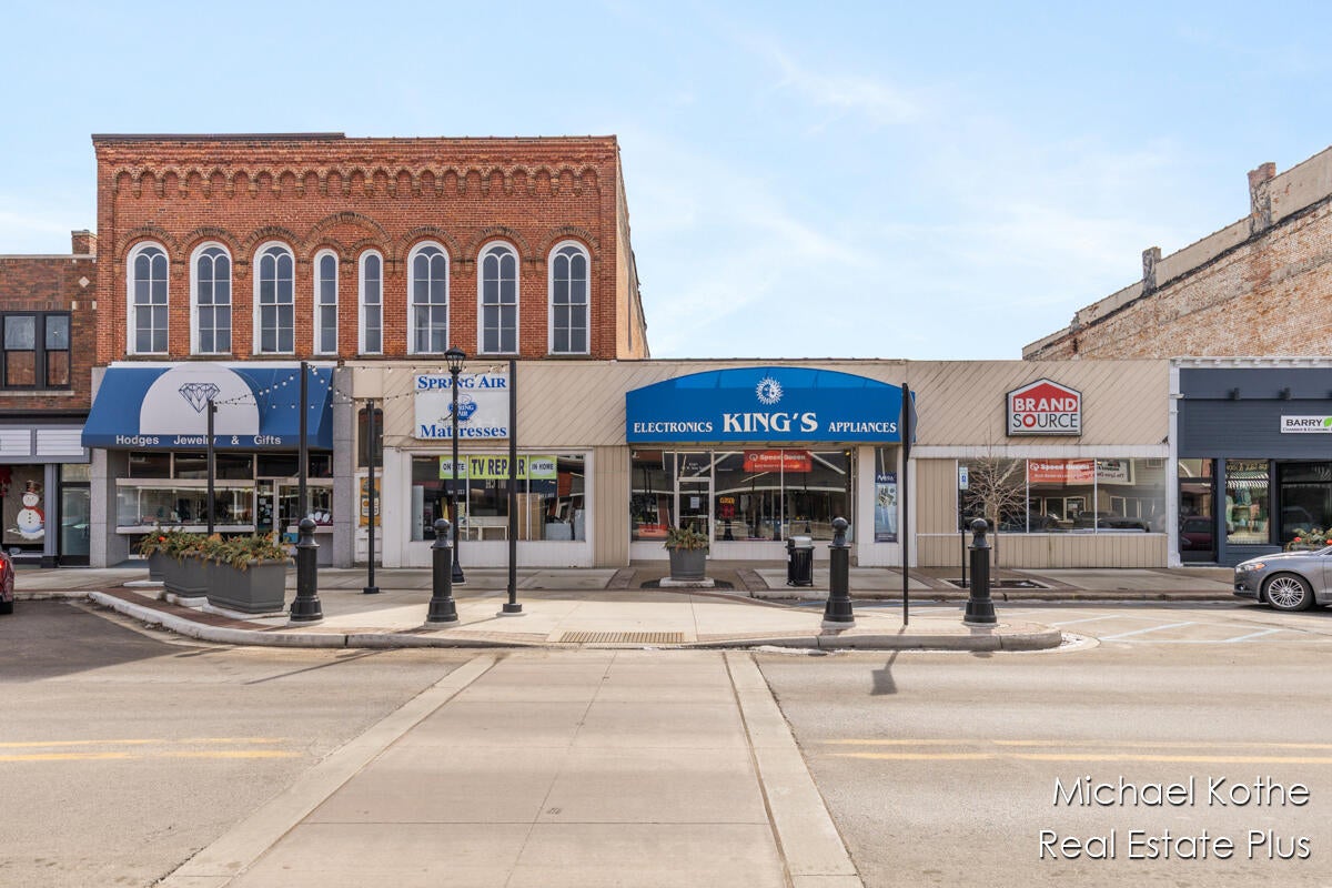 130 W State Street — photo