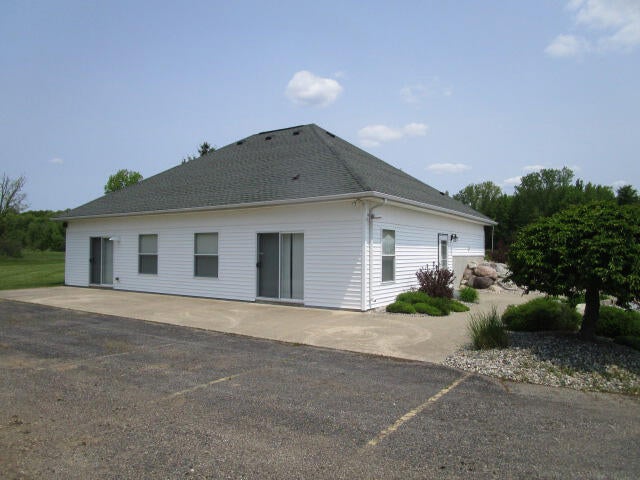 27581 M 43 — photo