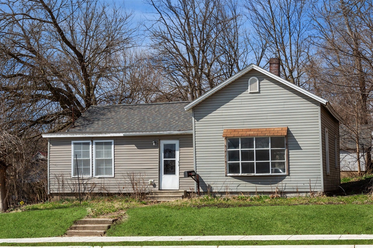 309 N Red Bud Trail — photo