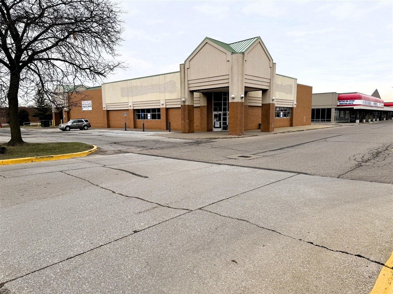 13545 Eureka Road — photo