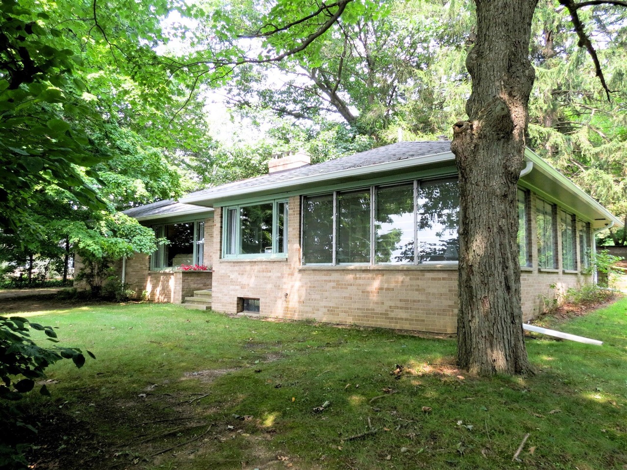 890 White Lake Road — photo