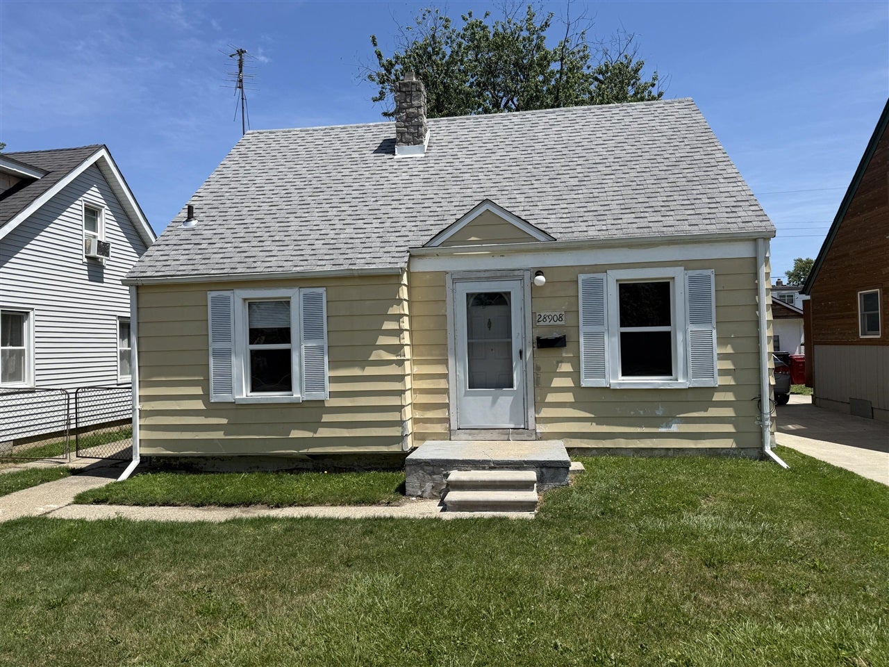 28908 Maple Street — photo
