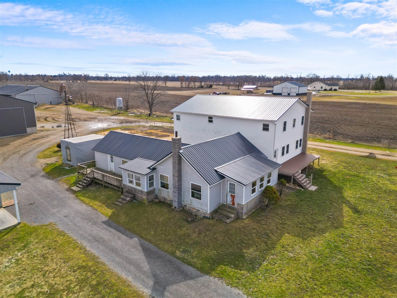 Home in Reading, MI 49274 — photo 3
