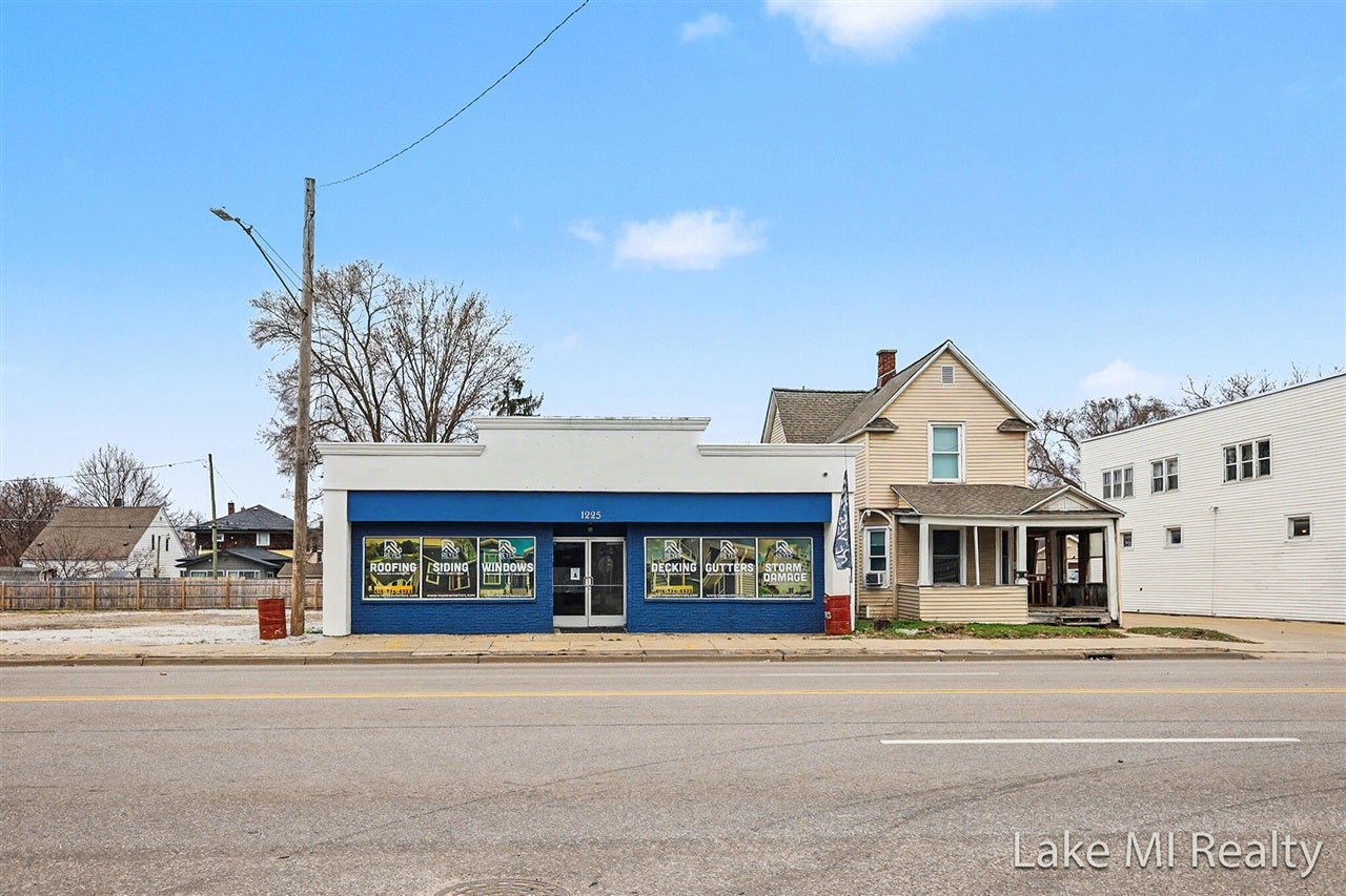 1225 Chicago Drive — photo