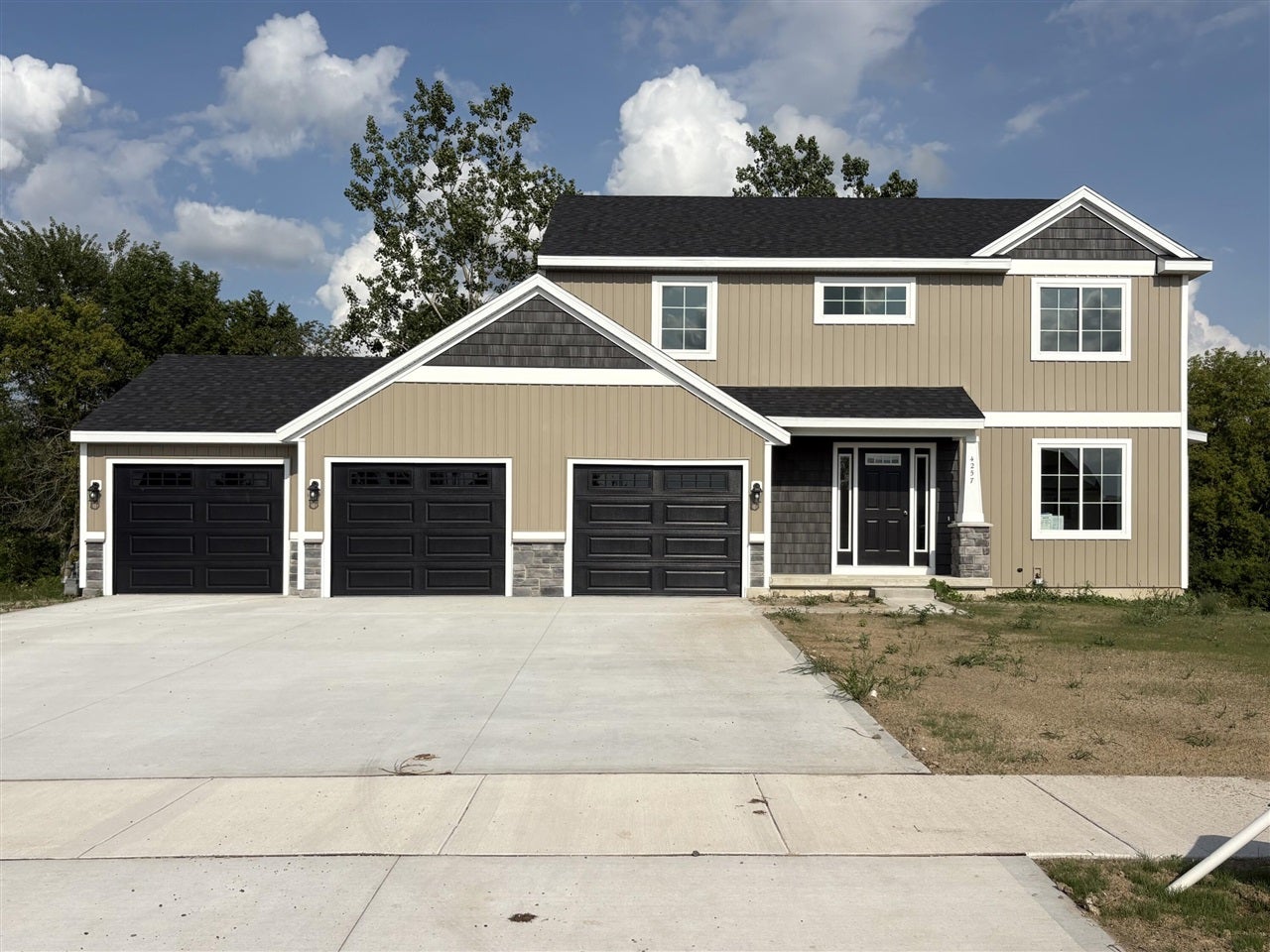 4257 Old Farm Drive — photo