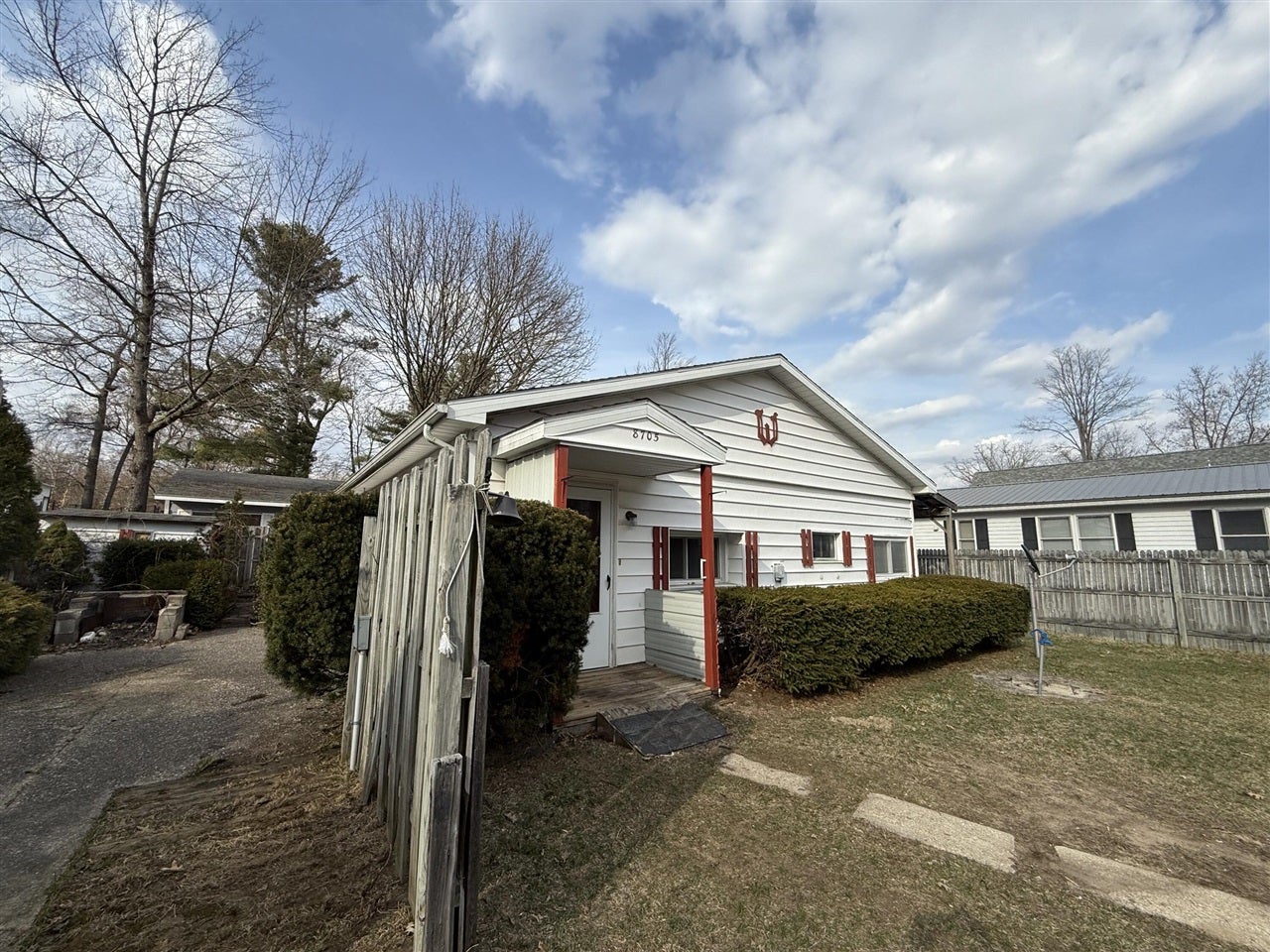 8705 E James Street — photo