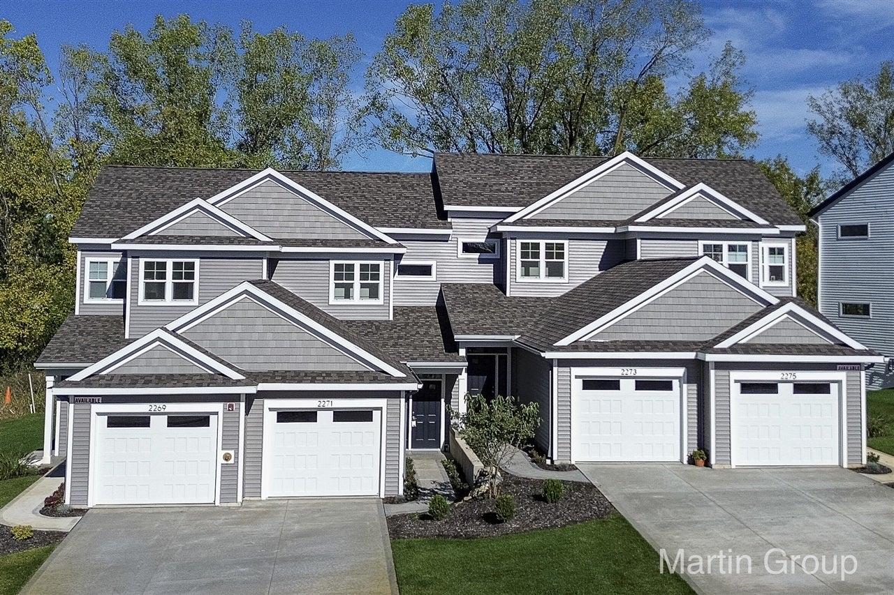 2221 Watertown Way — photo