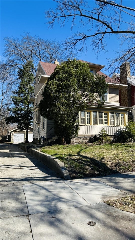 849 Bates Street — photo