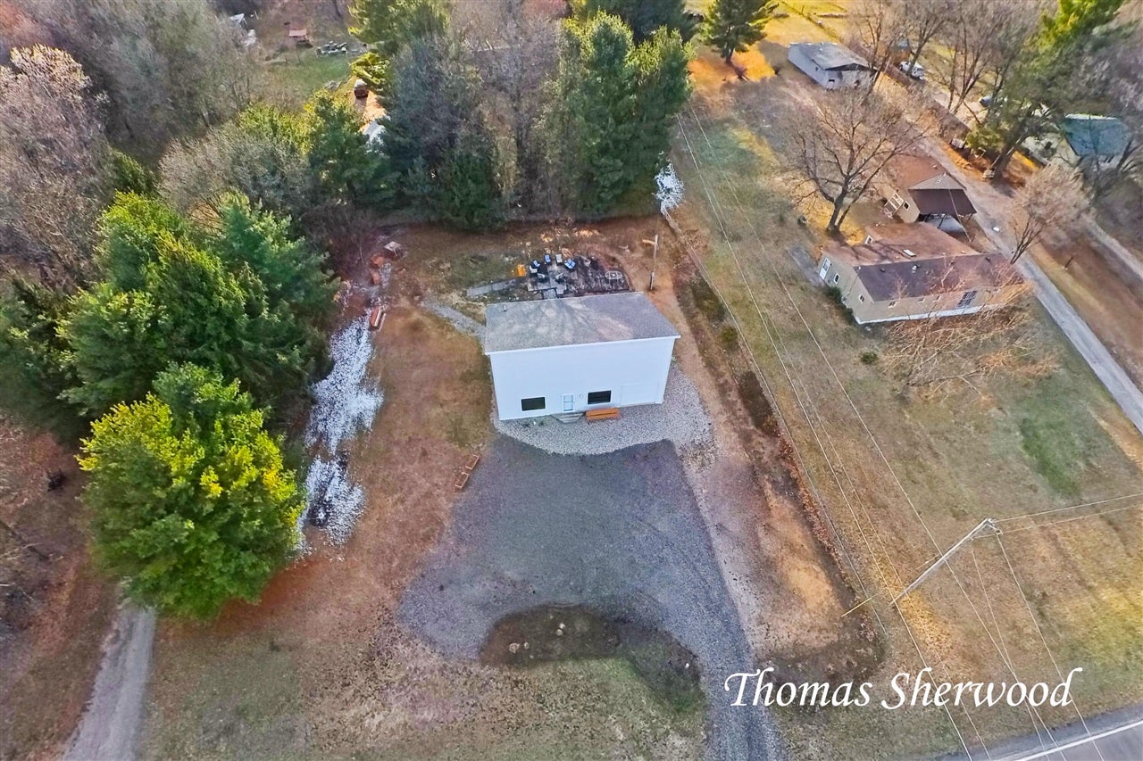 12315 Podunk Avenue — photo