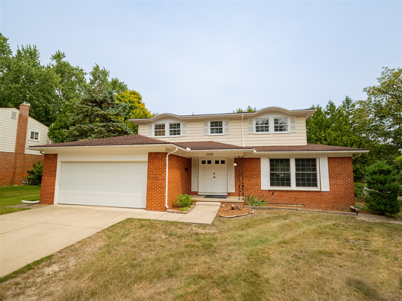 3340 Bluett Drive — photo